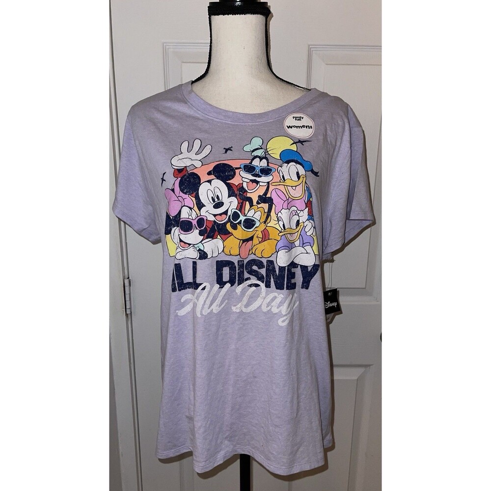 NWT Disney Ladies Size XL All Disney All Day Short Sleeved Top T-shirt